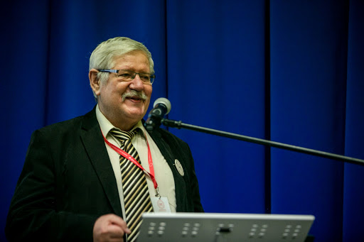 profesor Józef Kąś