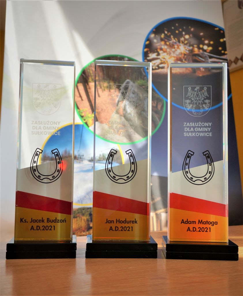 statuetki dla Zasłużonych