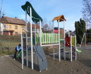 montaz_urzadzen_placow_zabaw_miniaturka