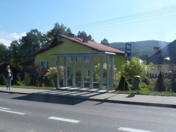 Wiaty przystankowe
