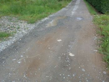 URZĄDZENIE BOISKA SPORTOWEGO W HARBUTOWICACH etap III