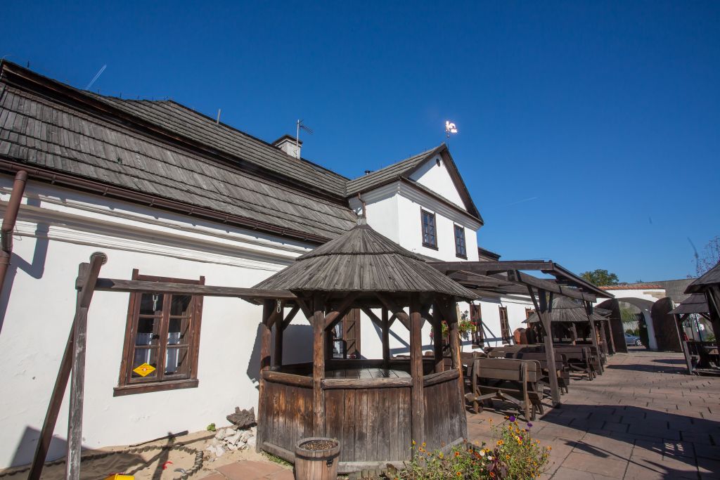 budynek karczmy Pod Kogutkiem w Krzywaczce