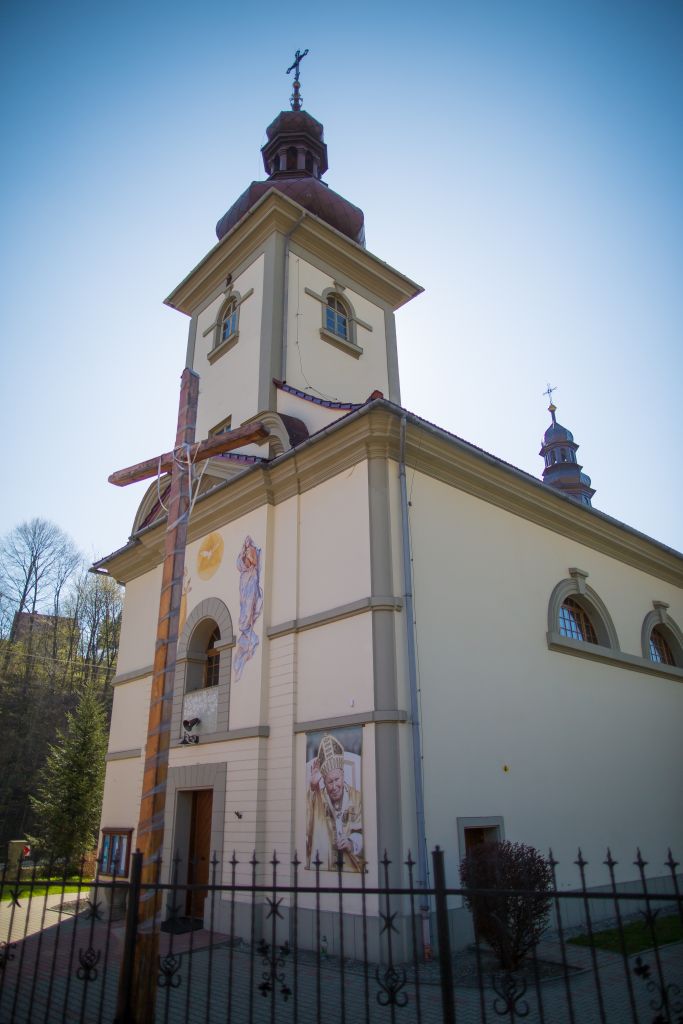 Kościół parafialny w Harbutowicach